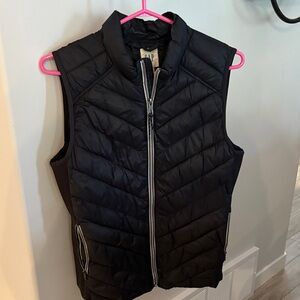 GAP Quilted Black Vest M